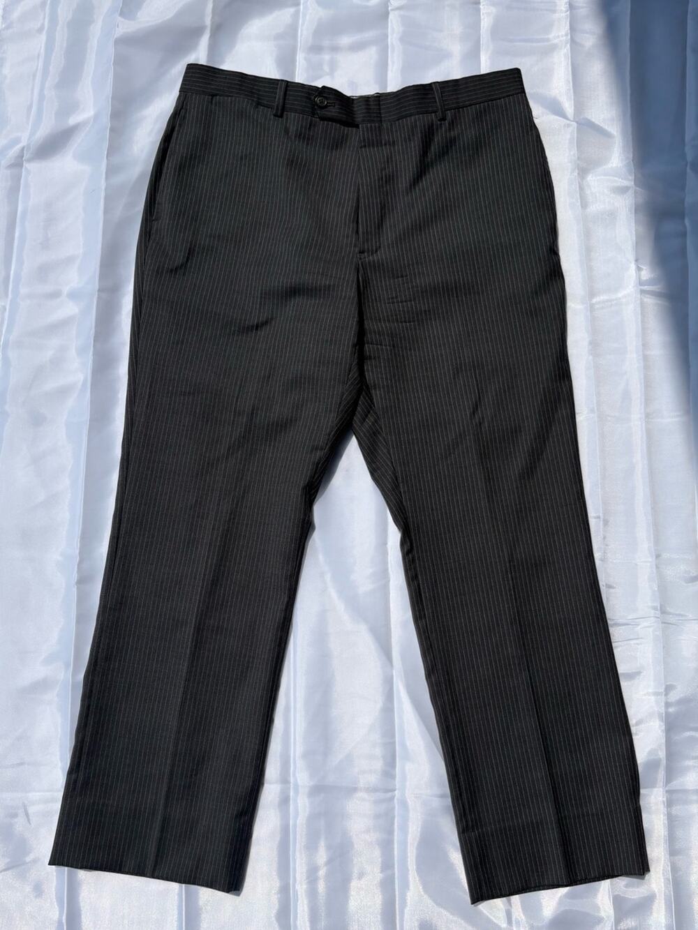 Men’s Tommy Hilfiger Classic Charcoal Pinstripe Suit Pants in Wool. 36x30